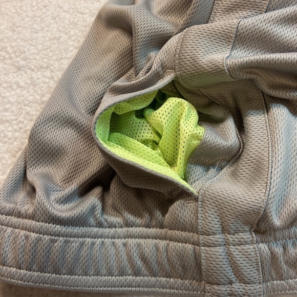 All in Motion Lightweight Polyester Track Trainer Pant Light Grey NWT Sz L Long - Picture 11 of 12